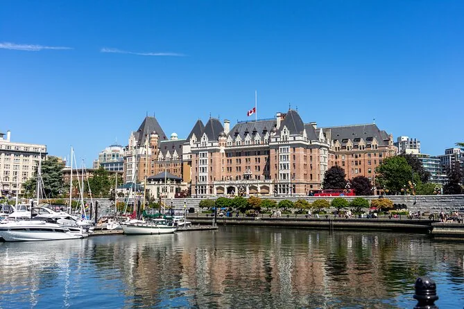 Victoria Day Tour with Butchart Gardens
